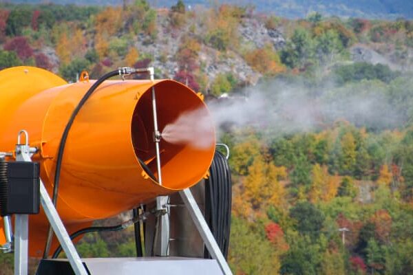 آبیاری و کنترل دما